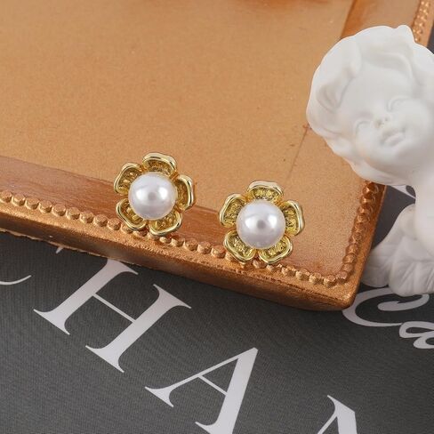 Gold Pearl Flower Stud Earrings for Women Gold Plated Five Petal Flower Earrings Simple 14K Gold Floral Statement Earrings Elegant Blossom Earrings Spring Summer Vacation Party Jewelry Gift for Girls in Saudi Arabia