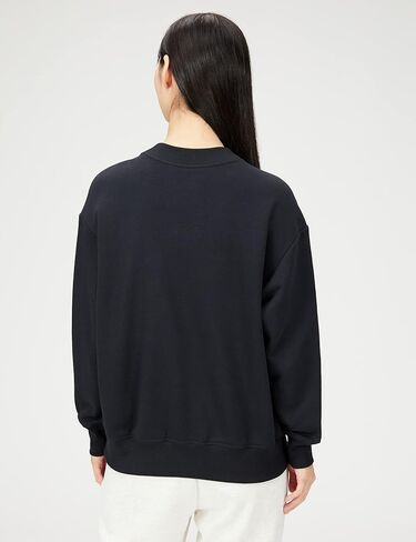 Under Armour - Womens Rival Crest GRP Crew Fleece Top in Saudi Arabia