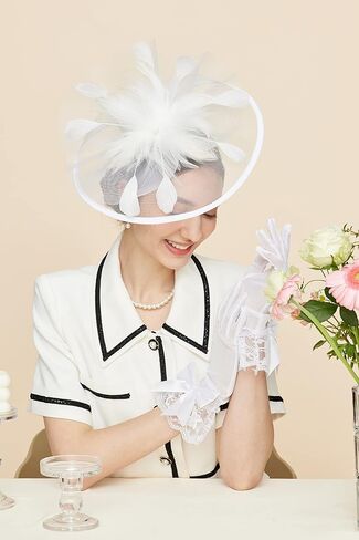 جيونفورتسي قبعة فاسيناتور شبكية من الريش، قبعة ديربي لحفلات الشاي مع قفازات من الدانتيل، قلادة لؤلؤ لحفلات الزفاف in Kuwait