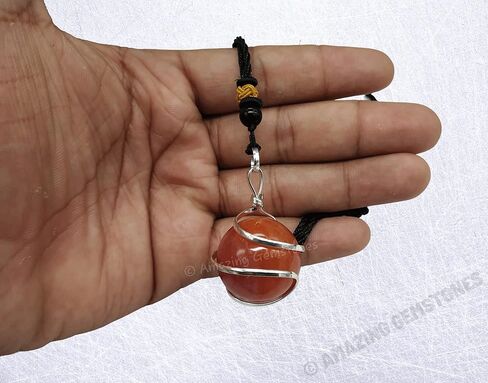 Amazing Gemstone Crystals and Healing Stones Carnelian Necklace - Gold Chain Necklace Pendant - Real Crystal Necklace in Saudi Arabia