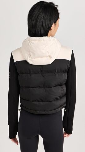 سترة متوازية للنساء من P.E NATION in Kuwait