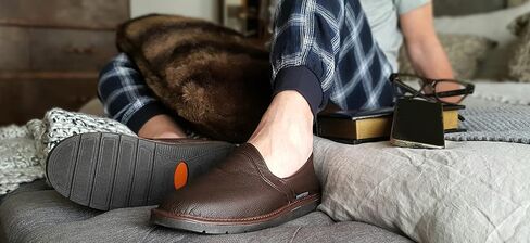 شبشب STAHL للرجال مريح من جلد الغنم الأصلي عالي الكثافة ونعل مضاد للانزلاق مع بطانة فائقة النعومة للاستخدام الداخلي/الخارجي in Kuwait