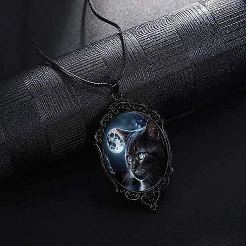 قلادة BaBakiak Cat Moon Cameo، قلادة معلقة من زجاج Cat Lake in Kuwait