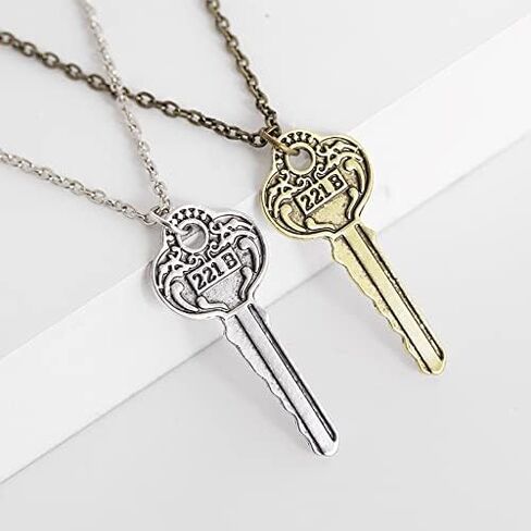 2 قطعة واحدة من مجموعة شارلوك بسلعتين 221B بيكر ستريت سلتس فضي وبرونز مطلي شيرلوك شقة مفتاح قلادة للمشجعين in Kuwait