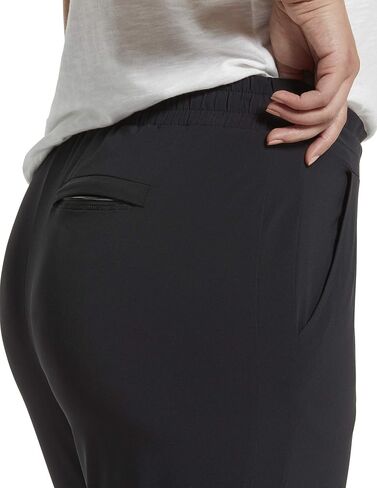 HUE Women's Plus Size Travel Leggings in Saudi Arabia