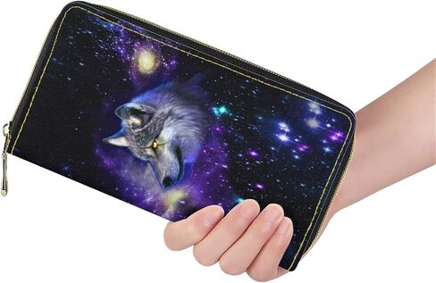محفظة نسائية من Poceacles Galaxy Space Wolf Print، محفظة نقود جلدية طويلة متينة، حقيبة حامل بطاقات مقاومة للماء بسحاب حولها in Kuwait