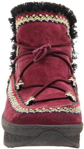 أحذية OTBT النسائية Terreno للطقس البارد in Kuwait