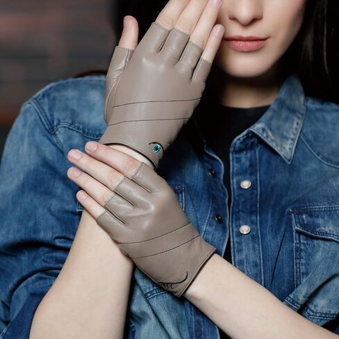 قفازات جلدية مثيرة للنساء من FIORETTO بدون أصابع نصف إصبع لقيادة الدراجات النارية قفازات جلدية غير مبطنة للسيدات W160016 in Kuwait