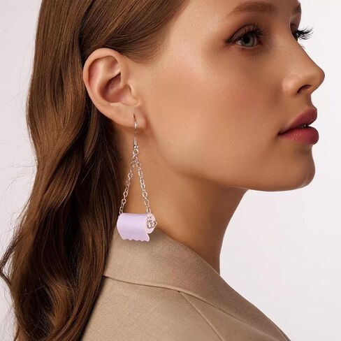 ريوسو 40 زوجًا من الأقراط الغريبة اللطيفة والمضحكة والقرط الغائر والزهور الغذائية والفطر والحلوى والبط وزجاجة المياه ديناصور وفراشة الفراولة والحيوانات المجنونة وغير التقليدية مجموعة أقراط متدلية للنساء in Kuwait