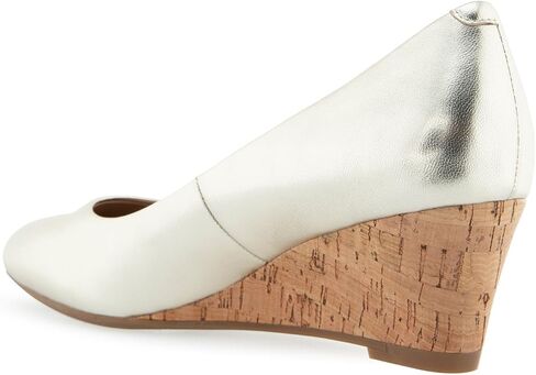 Aerosoles Women's Iris Pump in Saudi Arabia