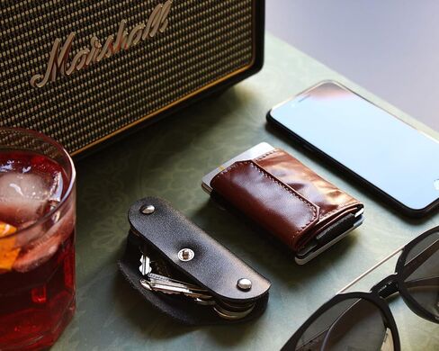 حامل مفاتيح جلدي ذكي من جيمي جاكوبس - KEY BOY - منظم مفاتيح لما يصل إلى 12 مفتاحًا للرجال والنساء in Kuwait