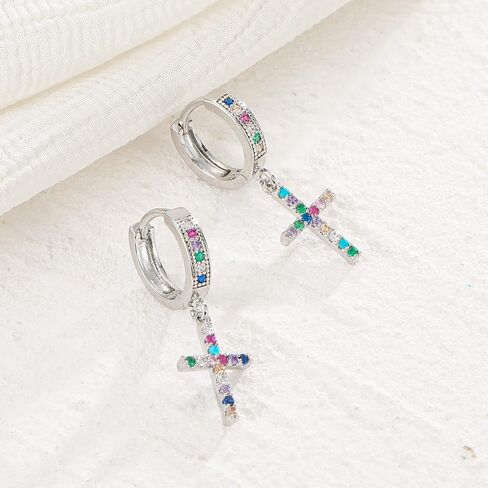 أقراط متقاطعة مطلية بالذهب 18 قيراط مع الزركونيوم الملون للنساء والرجال أقراط حلقية متقاطعة متدلية على شكل قلب سبايك متقاطع أولي أقراط الكفة هوجي الحد الأدنى من المجوهرات للنساء والفتيات in Kuwait