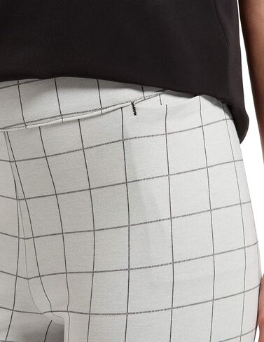 HUE Women's Ponte Ultra High Waist 7/8 Straight Legging, Whisper White Plaid, Extra Large in Saudi Arabia