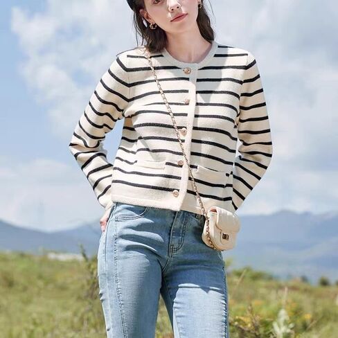 Women's Long Sleeve Striped Sweater Trendy Long Sleeve Button Down Crewneck Knit Cardigans in Kuwait