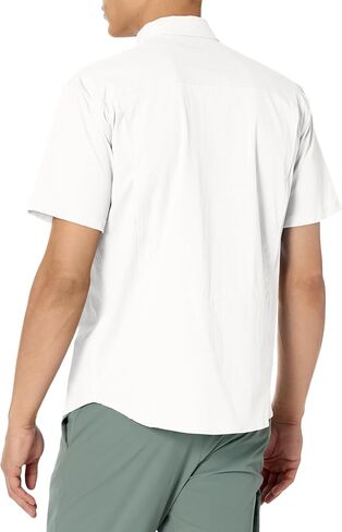 HUK Men's Back Draft Solid Short Sleeve Button, Vented Fishing Shirt in Saudi Arabia
