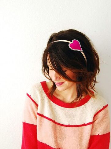 CENAPOG Valentine's Day Heart Headband Sparkly Rhinestone Enamel Heart Shaped Spring Headband for Women Girls in Kuwait