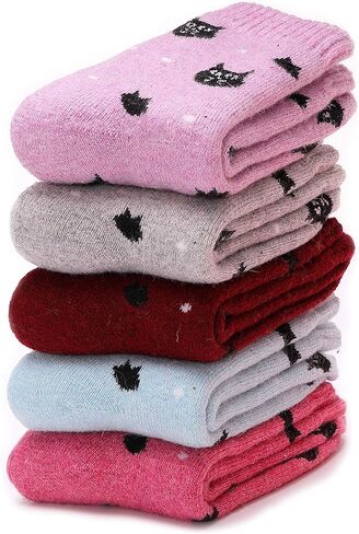 جوارب نسائية من الصوف تتسم بأنها سميكة حرارية ثقيلة زغبية مطبوع عليها للتمتع بشتاء دافئ - طقم للطقس البارد مكون من 5 أزواج in Kuwait