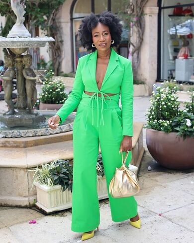 The Drop Women's Classic Green Wide Leg Pant by @kass_stylz in Kuwait
