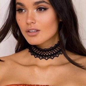 Aularso Black Lace Choker Dainty Necklaces Black Velvet Choker Adjustable Choker Necklace for Women and Girls (Black)