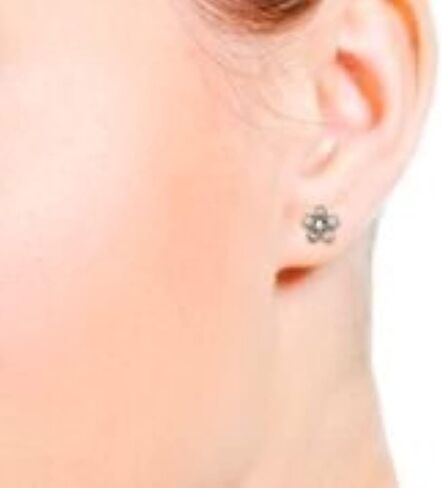 STUDEX Daisy Stud Earrings | Hypoallergenic and Nickel Safe for Sensitive Ears | High Fashion Earrings for Women and Men in Saudi Arabia