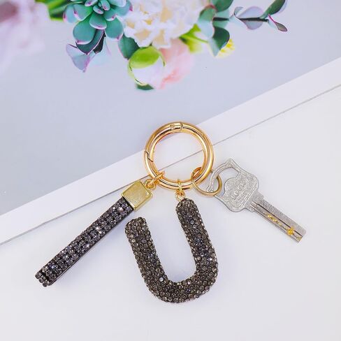 Initial Letter Keychains Cute Keychain for Women Girl Pink Crystal Bling Car Key Fob Keychain Charms for Backpack Accessories in Saudi Arabia