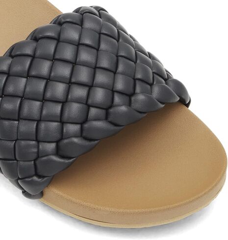Billabong Women's Playa Grande Flat Sandal in Saudi Arabia