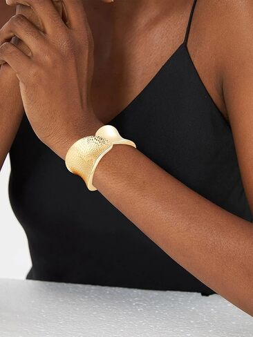 HUASAI Gold Chunky Bangle Bracelets for Women Gold Cuff Bracelets for Women Polished Frosted Bracelets Irregular Wrist Cuffs for Teen Girls in Kuwait