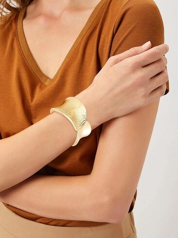 HUASAI Gold Chunky Bangle Bracelets for Women Gold Cuff Bracelets for Women Polished Frosted Bracelets Irregular Wrist Cuffs for Teen Girls in Kuwait