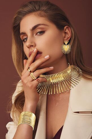 SONNYX 8 قطع الأفريقية طوق المختنق قلادة أقراط الذهب الإسورة مجموعة للنساء الذهب بيان شكل الأسنان القبلية الأفريقية الوطنية الأزياء والمجوهرات اكسسوارات لموضوع حزب الهالوين in Kuwait