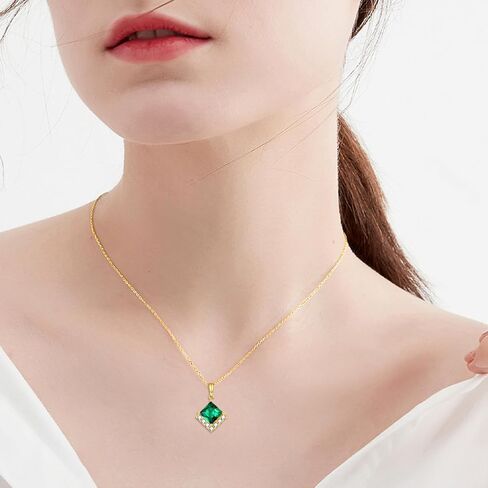 KECHO 14K Gold Grandma Necklace Gifts for Grandma from Granddaughter Grandchild 1CT Moissanite Heart Pendant Jewelry for Women Mothers Valentines Birthday Gifts in Saudi Arabia