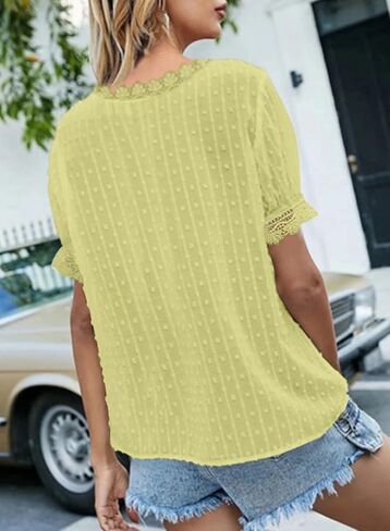 قمصان علوية نسائية صيفية من الدانتيل بأكمام قصيرة ورقبة على شكل حرف V من FARYSAYS in Kuwait