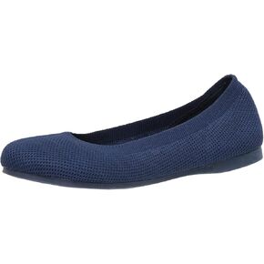 حذاء Tyra Knit للسيدات من CUSHIONAIRE مزود بإسفنج يحتفظ بالشكل ومتوفر بعرض واسع in Kuwait