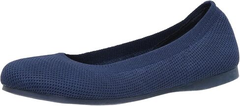 حذاء Tyra Knit للسيدات من CUSHIONAIRE مزود بإسفنج يحتفظ بالشكل ومتوفر بعرض واسع in Kuwait