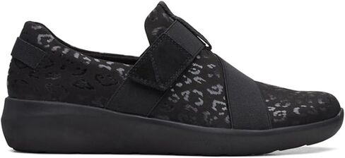 حذاء بدون كعب Kayleigh Charm للنساء من Clarks in Kuwait