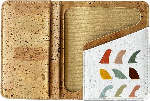 محفظة Lodgment Till Cork - حامل بطاقة الفلين - طباعة فنية - صديقة للبيئة - نباتية غير جلدية - مستدامة - ثنائية الطي (تاسي) in Kuwait