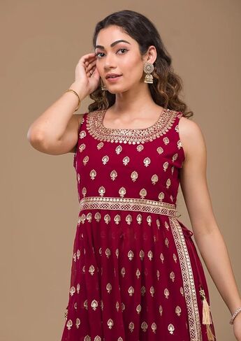 كورتا سارارا للسيدات من DREAMANGEL FASHION برقبة قارب من Zariwork Georgette مع وشاح in Kuwait