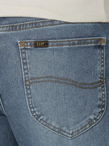Lee Men's Legendary Athletic Taper Jean in Saudi Arabia