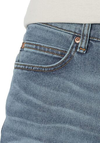 Lee Men's Legendary Athletic Taper Jean in Saudi Arabia