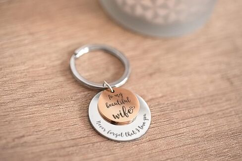 كيت روسي هدية سلسلة المفاتيح للزوجة – أحبك هدايا لها – هدايا لذكرى الزفاف – هدايا عيد ميلاد الزوجة من الزوج in Kuwait