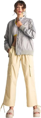 جاكيت نسائي من الساتان مطبوع عليه عبارة Members Only in Kuwait