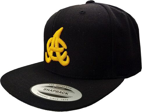 قبعة PeligroSports Aguilas Cibaeñas SnapBack سوداء مع شعار ذهبي أصفر in Saudi Arabia