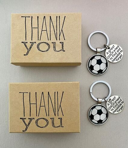 مجموعة من 2 سلسلة مفاتيح هدية تقدير مدرب كرة القدم مع تغليف هدايا لجملة المدرب in Kuwait