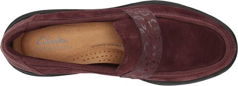 حذاء نسائي مسطح من Clarks Calla Ease in Kuwait