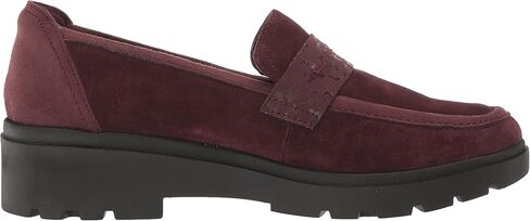 حذاء نسائي مسطح من Clarks Calla Ease in Kuwait