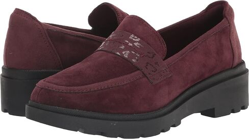 حذاء نسائي مسطح من Clarks Calla Ease in Kuwait