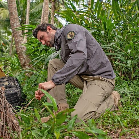 FREE SOLDIER Men's Outdoor Cargo Hiking Pants with Belt Lightweight Waterproof Quick Dry Tactical Pants Nylon Spandex in Kuwait