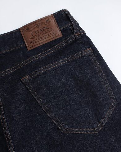 جينز رجالي من Chaps - جينز بأرجل مستقيمة بقصة عادية - جينز مريح من الدنيم المطاطي للرجال in Kuwait