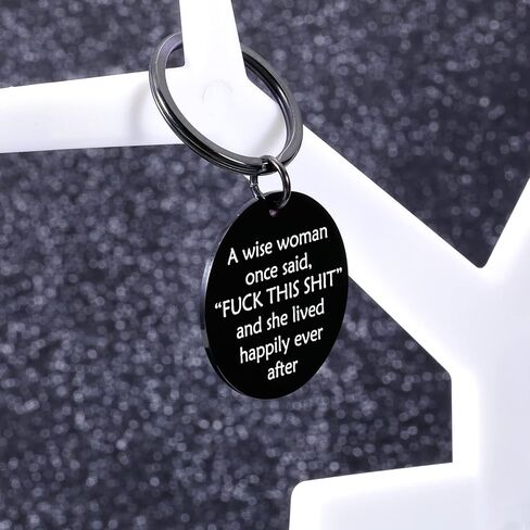 هدايا سلسلة مفاتيح مضحكة لعيد الميلاد من Arovene للنساء هدايا مبتكرة in Kuwait