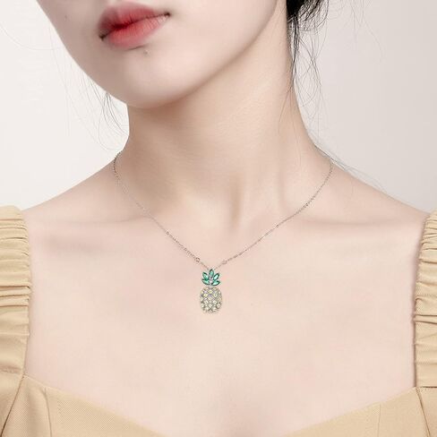 LUHE Pineapple Necklace Sterling Silver Dainty Pineapple Pendant Necklace Jewelry Gift for Women Teens Girls in Kuwait