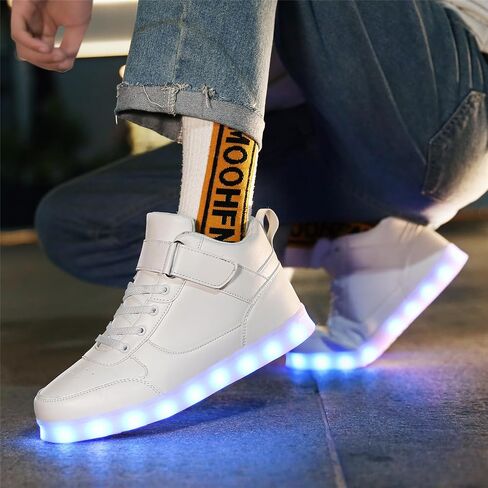 أحذية TUOBENHAP للأطفال بإضاءة LED وقابلة لإعادة الشحن عبر USB أحذية رياضية عالية الجودة للجنسين من الأطفال والأولاد والبنات in Saudi Arabia